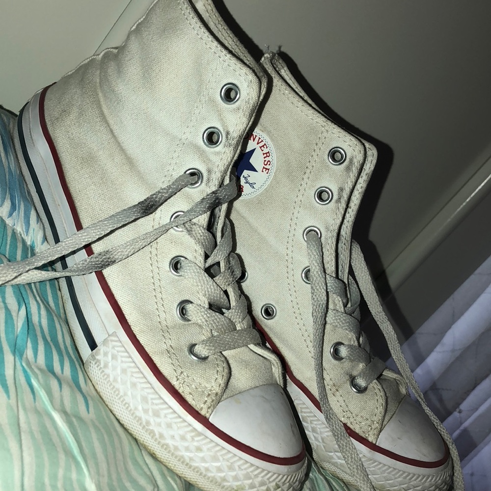 White high top converse size 3